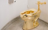 золотой унитаз