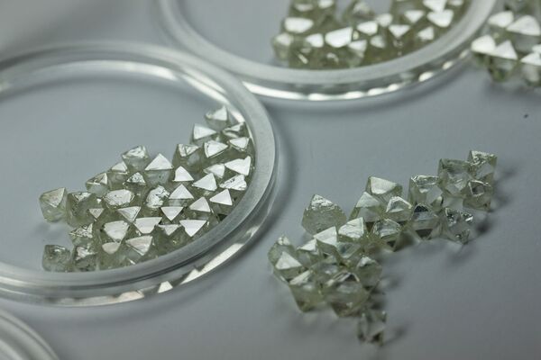 Алроса, алмазы-01 Алроса, алмазы-01