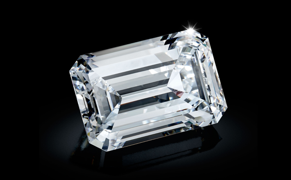 ангольский белый бриллиант Christie's ангольский белый бриллиант Christie's