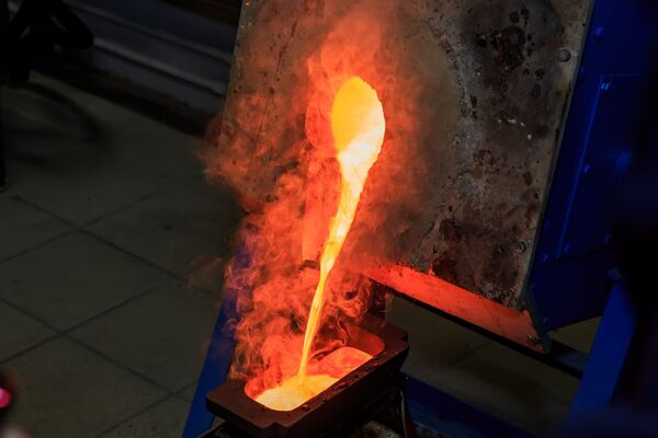 Первое золото Угахана, ПАО Высочайший Первое золото Угахана, ПАО Высочайший