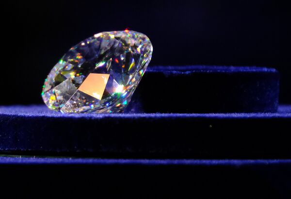 Закрытый показ уникальной коллекции бриллиантов в Москве Закрытый показ уникальной коллекции бриллиантов в Москве