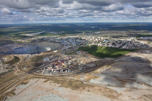 Якутия, карьер Мирный, и город Мирный