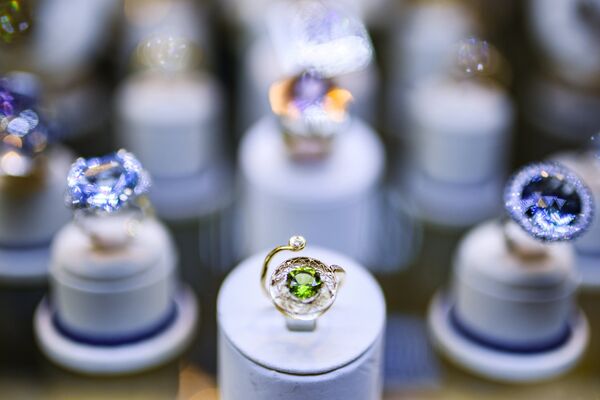 ювелирные изделия ювелирные изделия